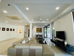 Charlton Park (D19), Semi-Detached #214772481